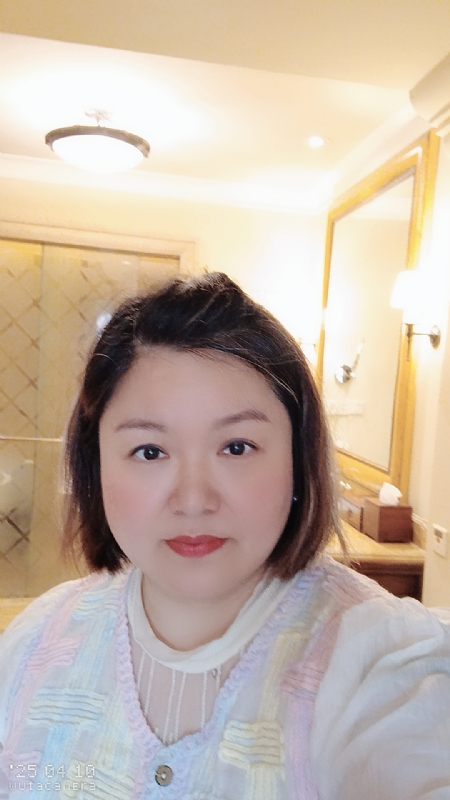 衎静玲瓏的第二张照片--宿迁相亲服务中心