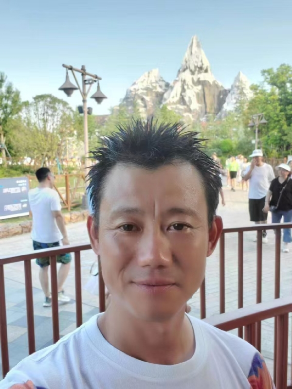 艾氏涂料博的第一张照片--宿迁相亲服务中心