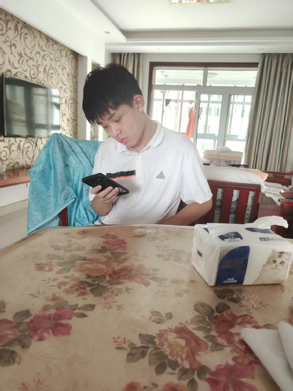 铁在烧的第一张照片--宿迁相亲服务中心