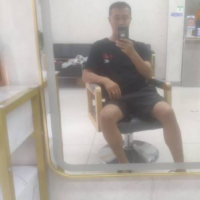 闫杰的第一张照片--宿迁相亲服务中心