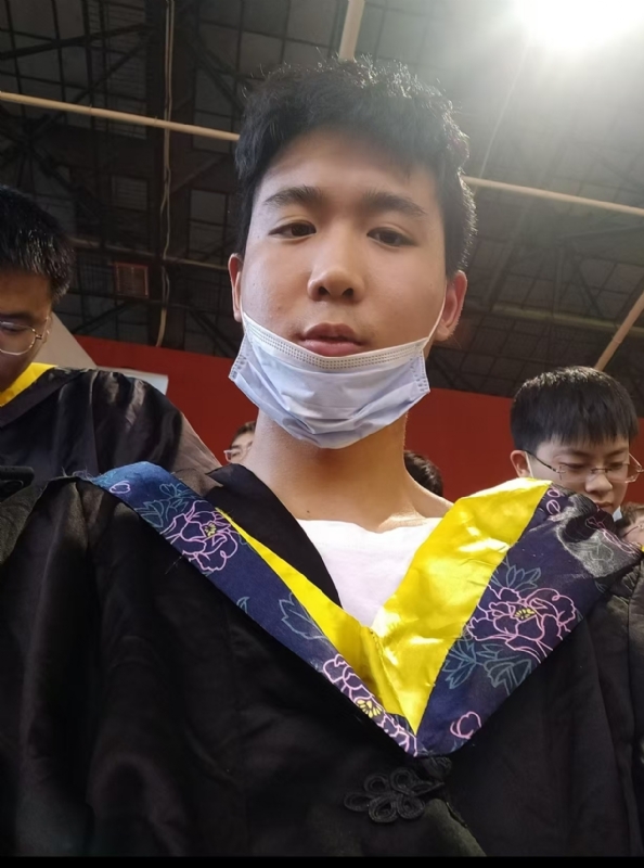 落落大方的第一张照片--宿迁相亲服务中心