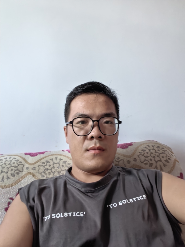 卫TF的第三张照片--宿迁相亲服务中心