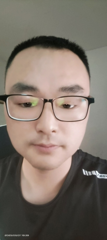 潮湿的心的第一张照片--宿迁相亲服务中心