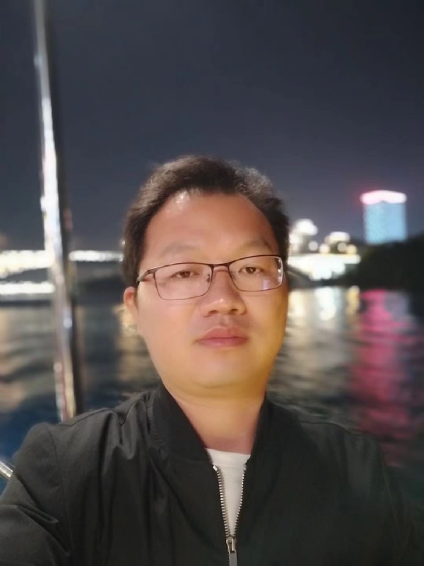 祝你平安的第一张照片--宿迁相亲服务中心