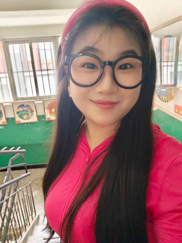 颂宜的第一张照片--宿迁相亲服务中心