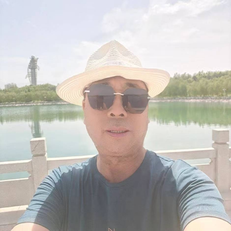 有钱人的第二张照片--宿迁相亲服务中心