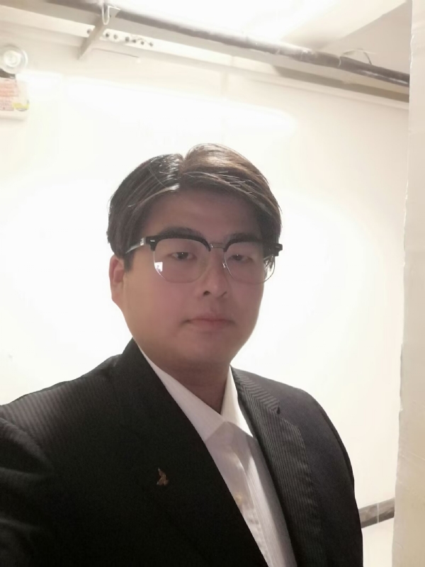 孤独一人的第一张照片--宿迁相亲服务中心