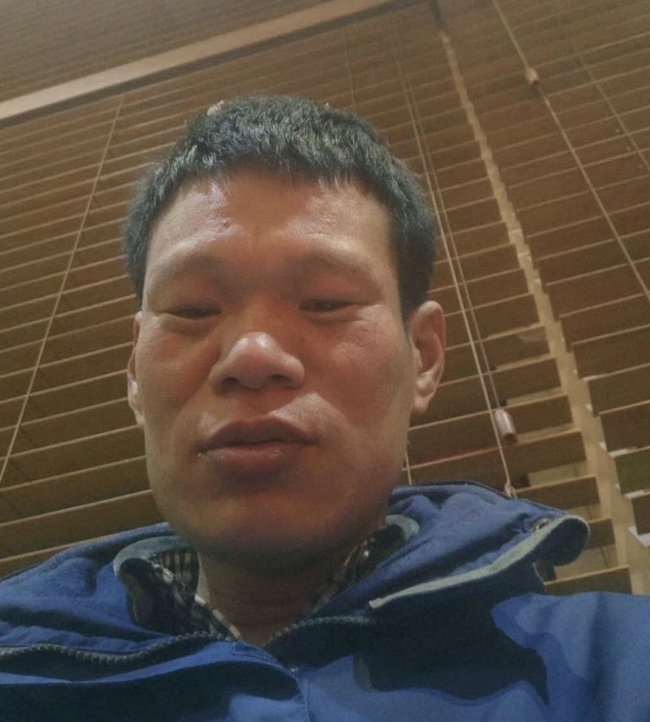 爱你在心口难开的第一张照片--宿迁相亲服务中心