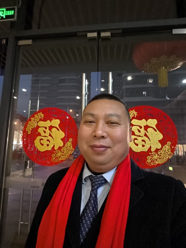 半百悟红尘的第一张照片--宿迁相亲服务中心