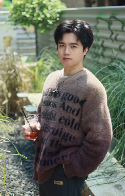 檐下雨的第一张照片--宿迁相亲服务中心