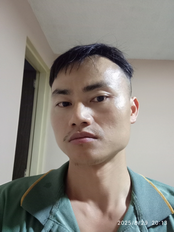 自简的第二张照片--宿迁相亲服务中心